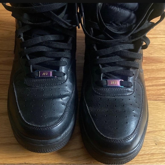 Nike Air Force 1 Metallic Rainbow - Picture 1 of 8